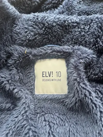 Parka de invierno azul con capucha de piel sintéti - miniatura 6