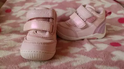 Zapatillas rosadas para bebé Bubblegummers - miniatura 1