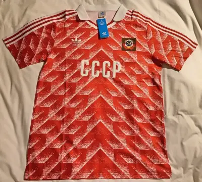 Camiseta retro Adidas CCCP roja con diseño geométrico - miniatura 1