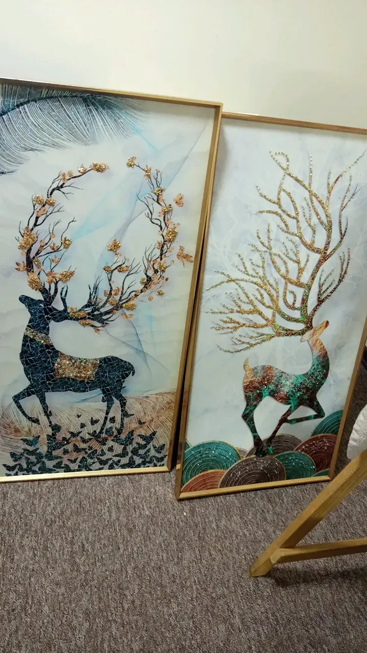 Cuadros decorativos de ciervos con marco dorado
