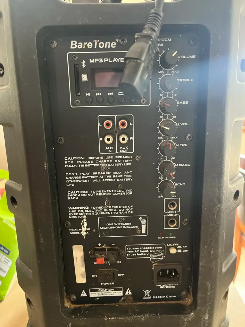 Parlante activo BareTone con MP3 Player - 5