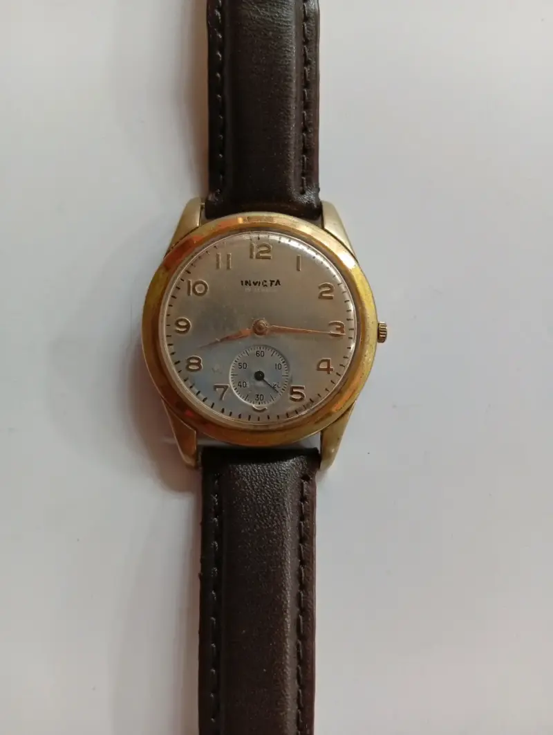 Reloj de pulsera Invicta vintage con correa de cuero - 1
