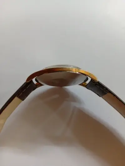 Reloj de pulsera Invicta vintage con correa de cuero - miniatura 4
