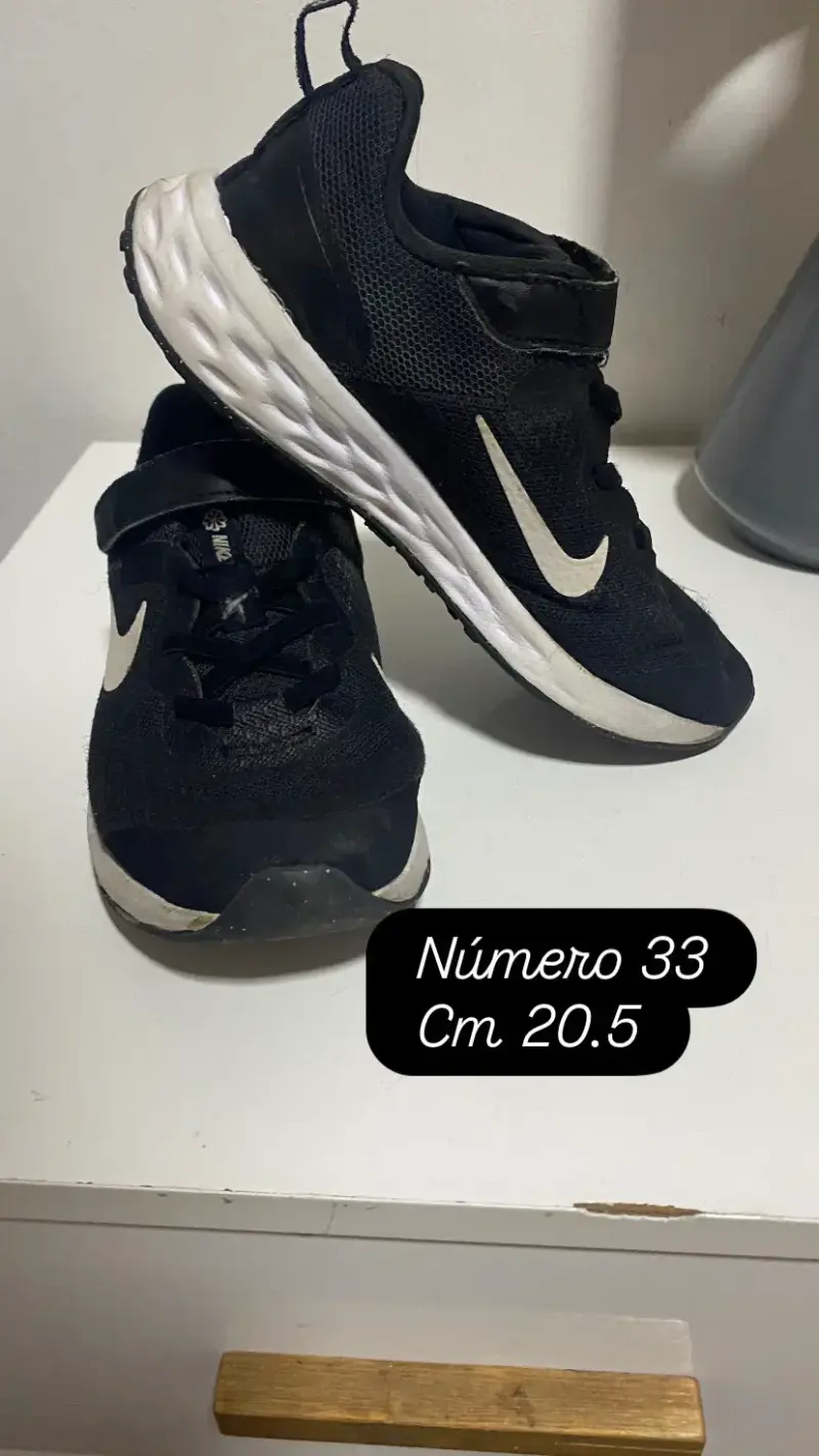 Zapatillas deportivas negras para niños talla 33 - 1