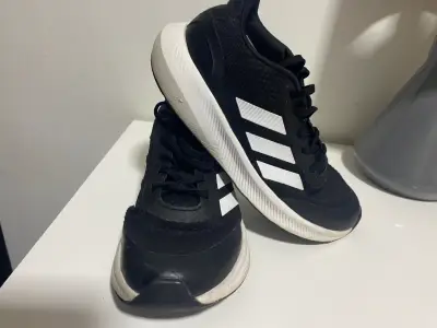 Zapatillas deportivas negras para niños talla 33 - miniatura 2