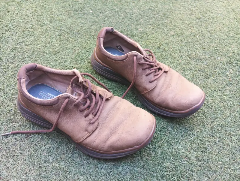 Zapatos casuales de cuero para hombre Skechers - 3