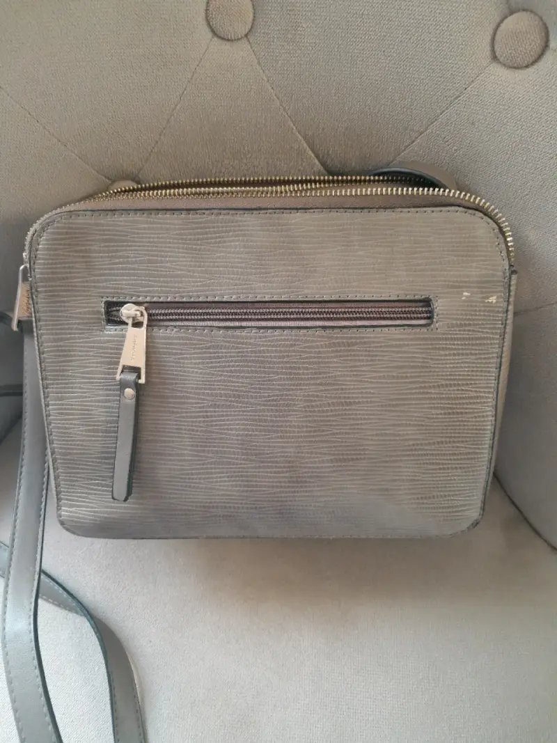 Cartera Amphora cafe con correa ajustable - 3