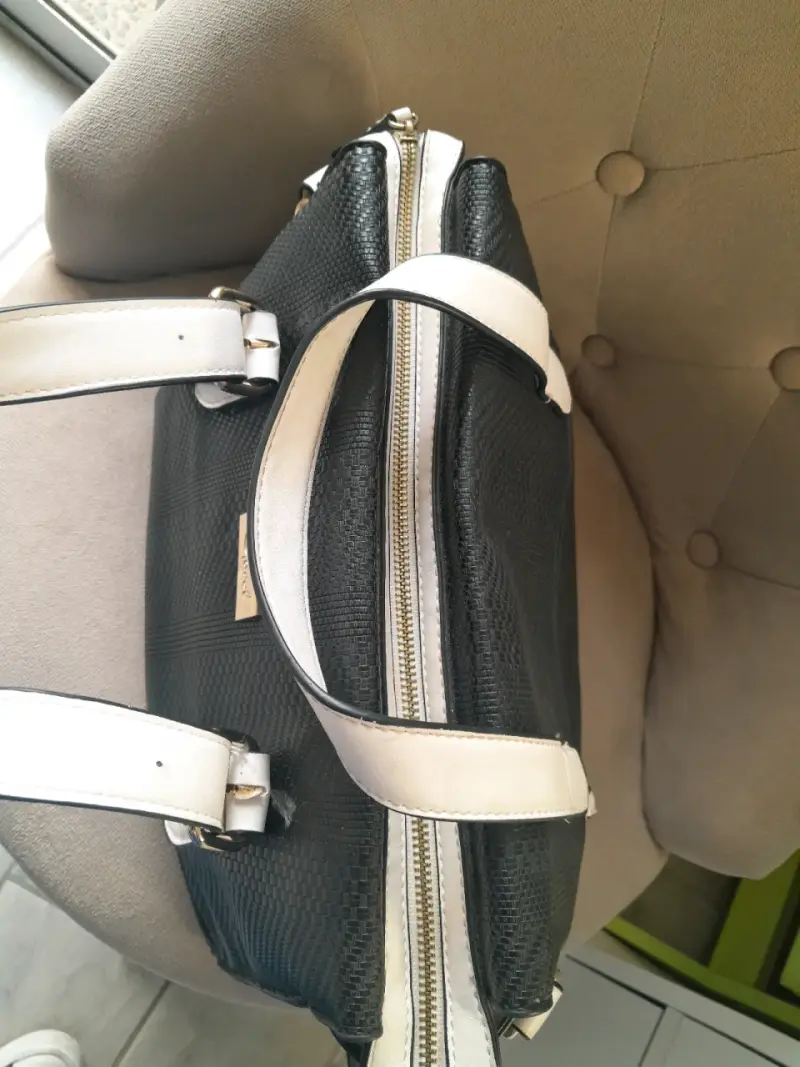 Bolso de mano negro con asas blancas Gacel - 6