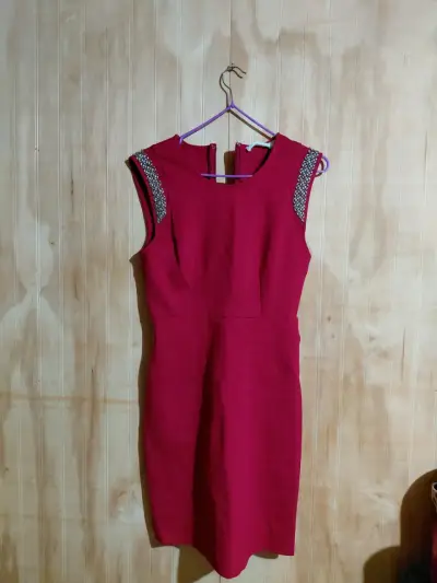 Vestido rojo talla S - miniatura 1