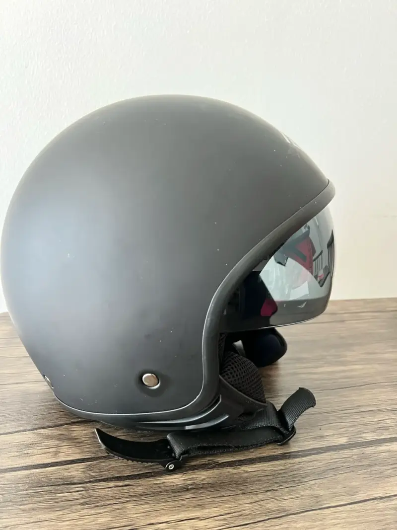 Casco de moto negro Paseed con visera - 2