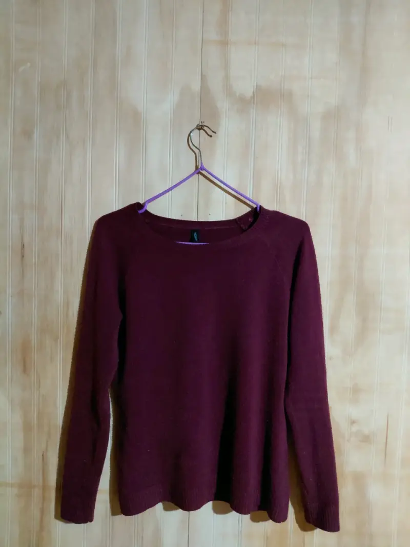 Suéter de lana burdeo para mujer talla S