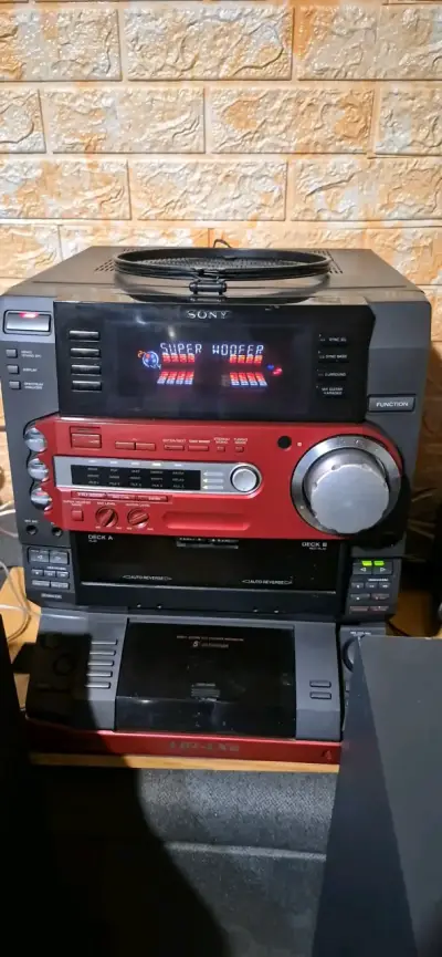 Equipo Sony LBT- LX6 (Torito Rojo) - miniatura 2
