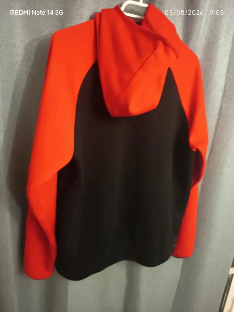 Polerón Nike rojo y negro, poleron Chrome Hearts - 2