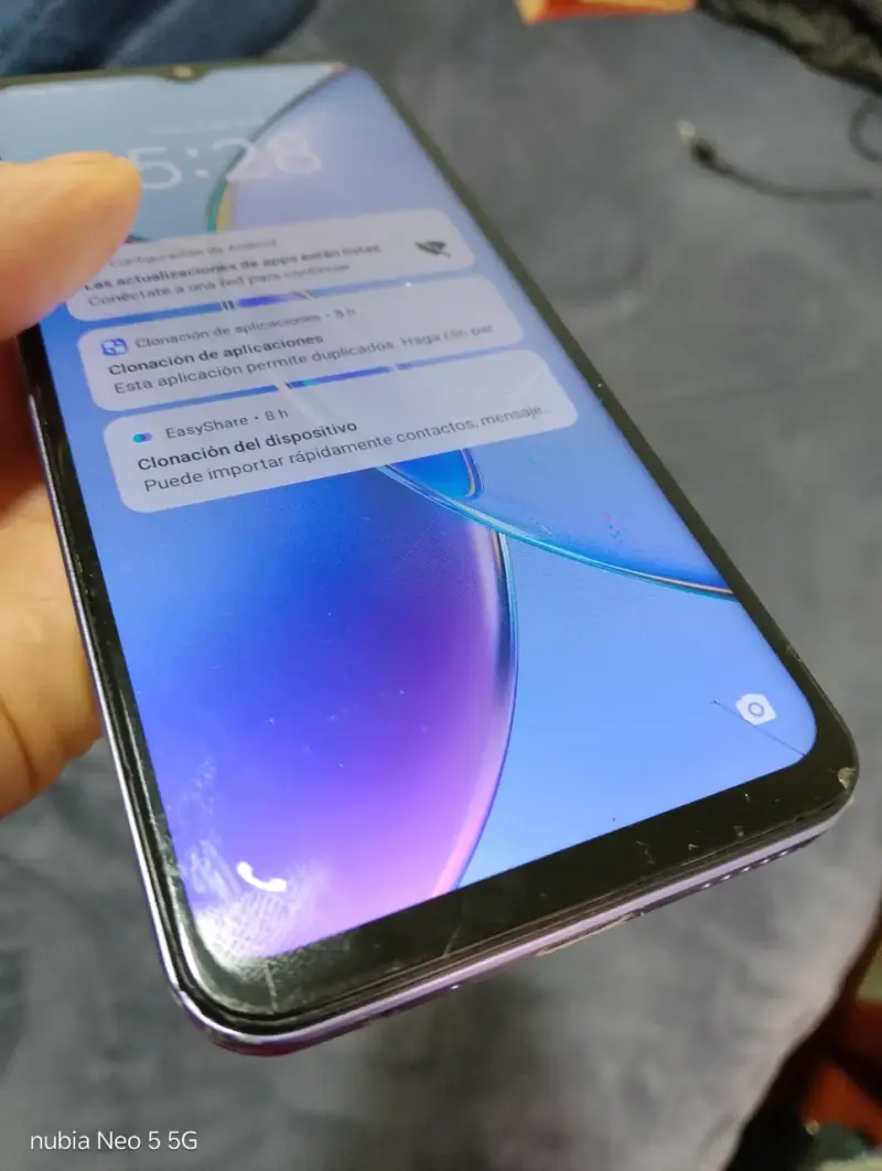 Smartphone vivo y17s con detalles - 3