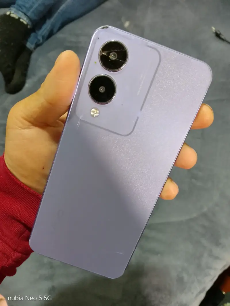Smartphone vivo y17s con detalles - 5