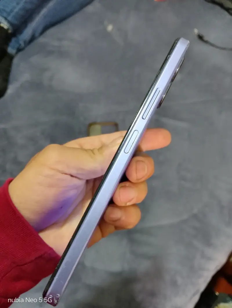 Smartphone vivo y17s con detalles - 6