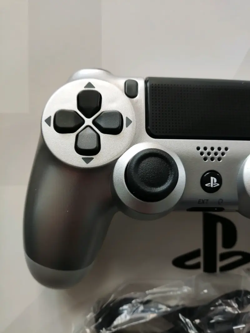Control inalámbrico plateado para PlayStation 4 - 5