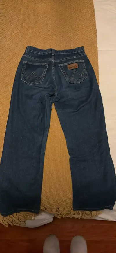 Jeans Wrangler azul oscuro talla 36 - miniatura 2
