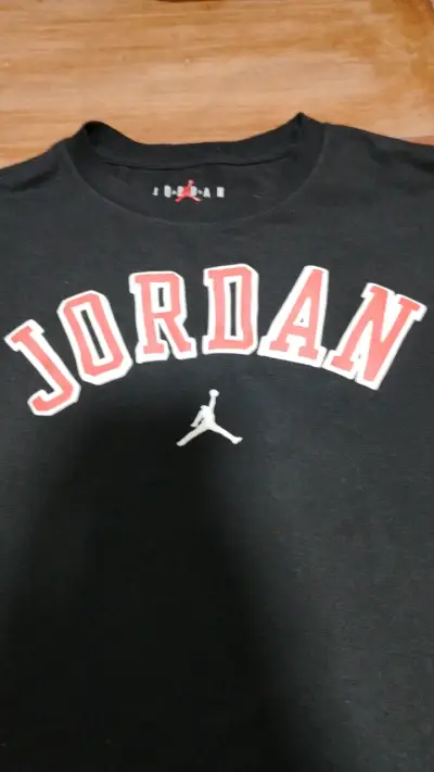 Polera Jordan negra talla M - miniatura 3