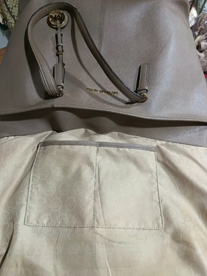 Bolso Michael Kors café. Tote grande. - 2