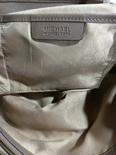 Bolso Michael Kors café. Tote grande. - miniatura 5