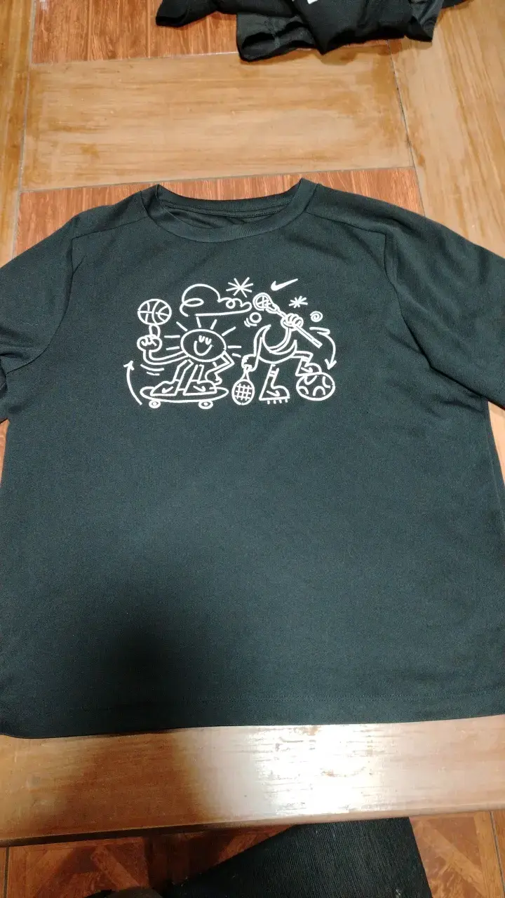 Polera Nike deportiva. L - 1