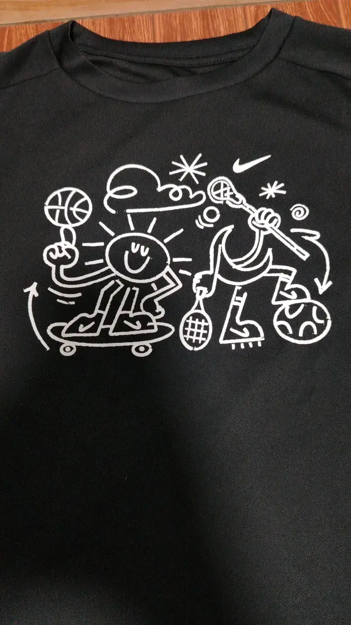 Polera Nike deportiva. L - 2