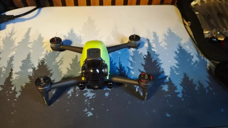 Drone DJI FPV con control y gafas - 3