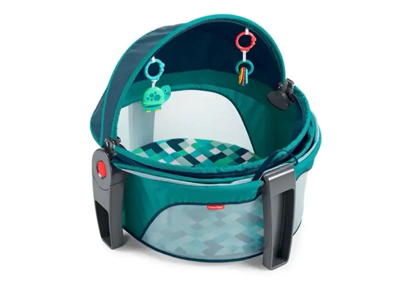 Cuna portátil para bebé Fisher-Price con juguetes - 1