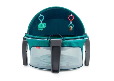 Cuna portátil para bebé Fisher-Price con juguetes - miniatura 3