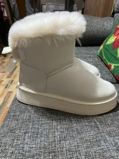 Botas de invierno blancas con forro de peluche - miniatura 1