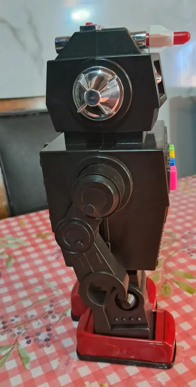 Robot vintage. - 5