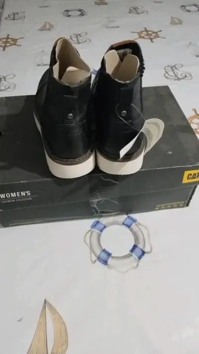 Botines de cuero negro para mujer CAT - miniatura 3