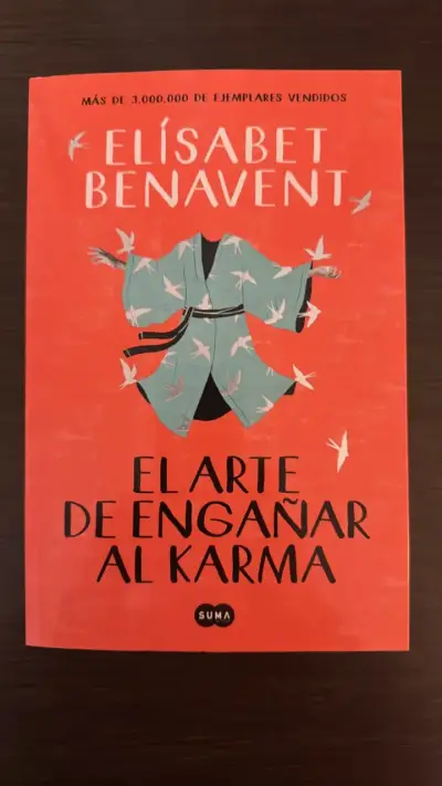Libro 'El Arte de Engañar al Karma' de Elísabet Benavent - miniatura 1
