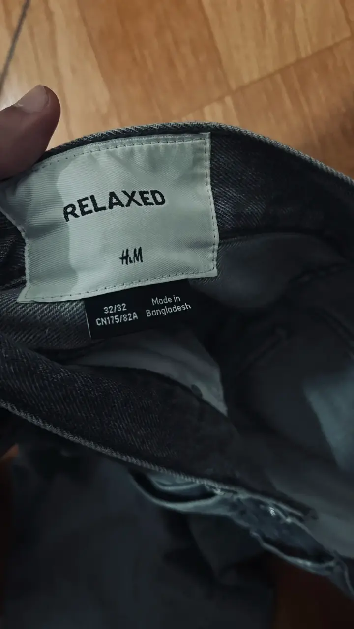 Jeans Relaxed Fit H&M para Hombre - 2