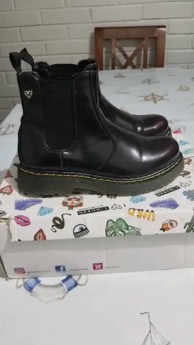 Botines de cuero burdeo con suela gruesa - miniatura 2