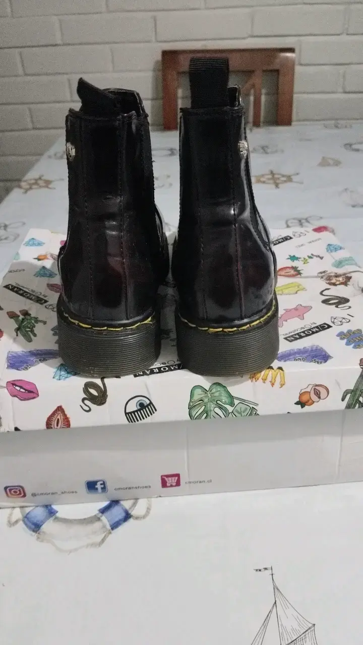 Botines de cuero burdeo con suela gruesa - 3