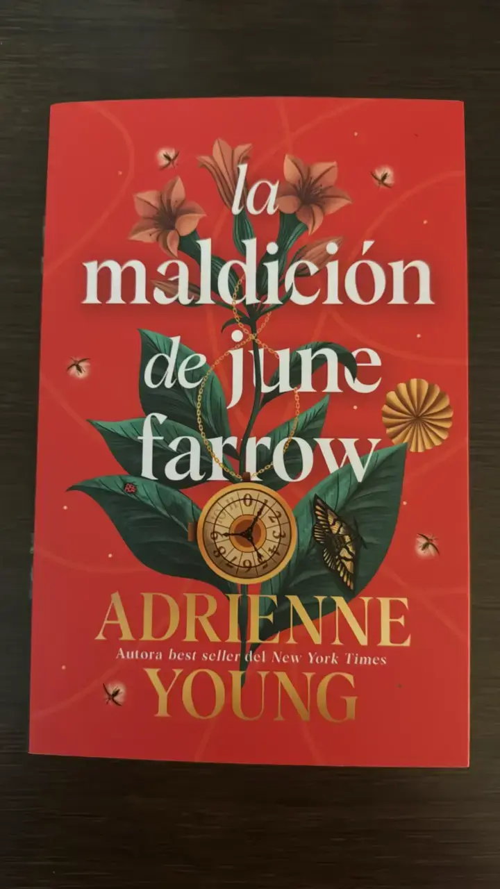 Libro 'La Maldición de June Farrow' de Adrienne Young - 1