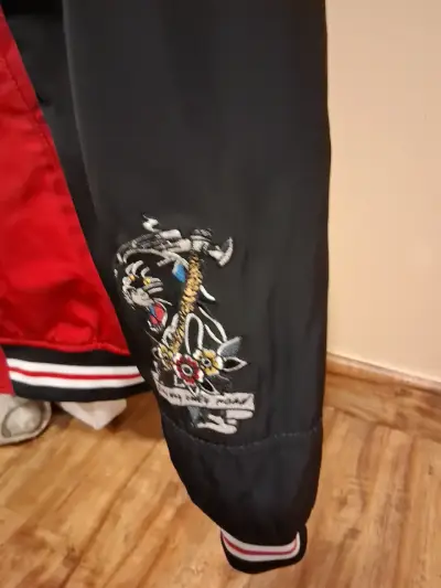 Chaqueta bomber roja con bordado Zara - miniatura 5