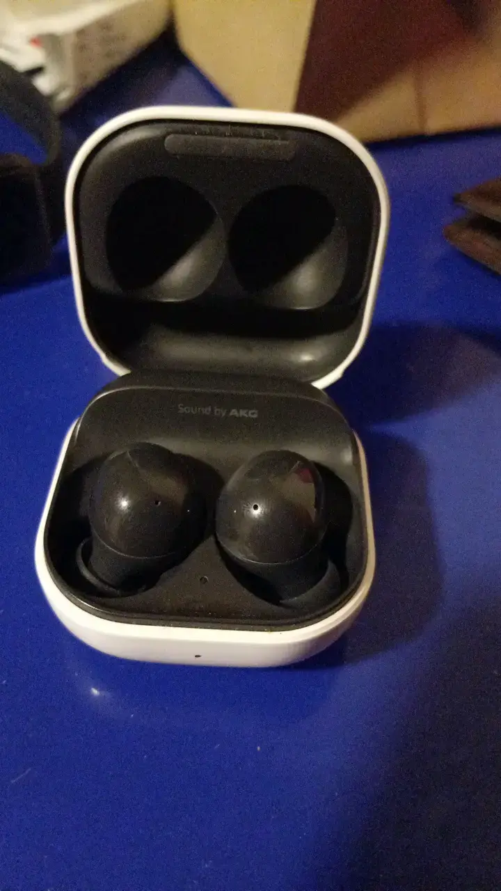 Audífonos inalámbricos Samsung Galaxy Buds negros