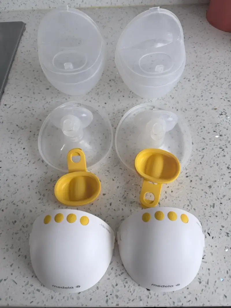 Extractor de Leche Doble Medela Motion InBra - 2