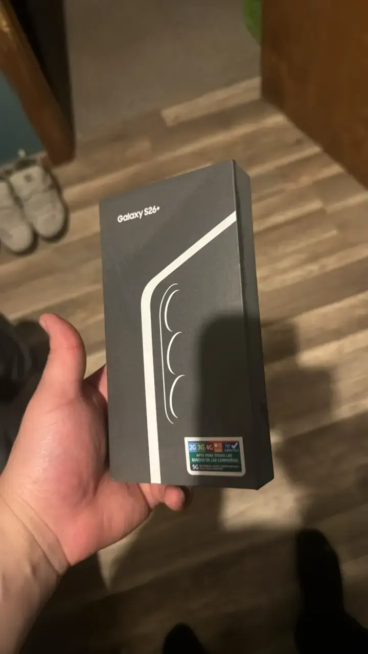 Galaxy S26+ con caja original sellado - 1