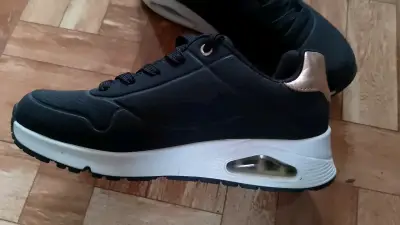 Zapatillas mujer Skechers nuevas - miniatura 3