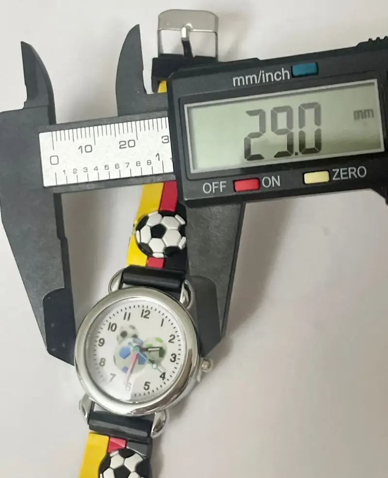 Reloj infantil con diseño de fútbol, nuevo. - 5