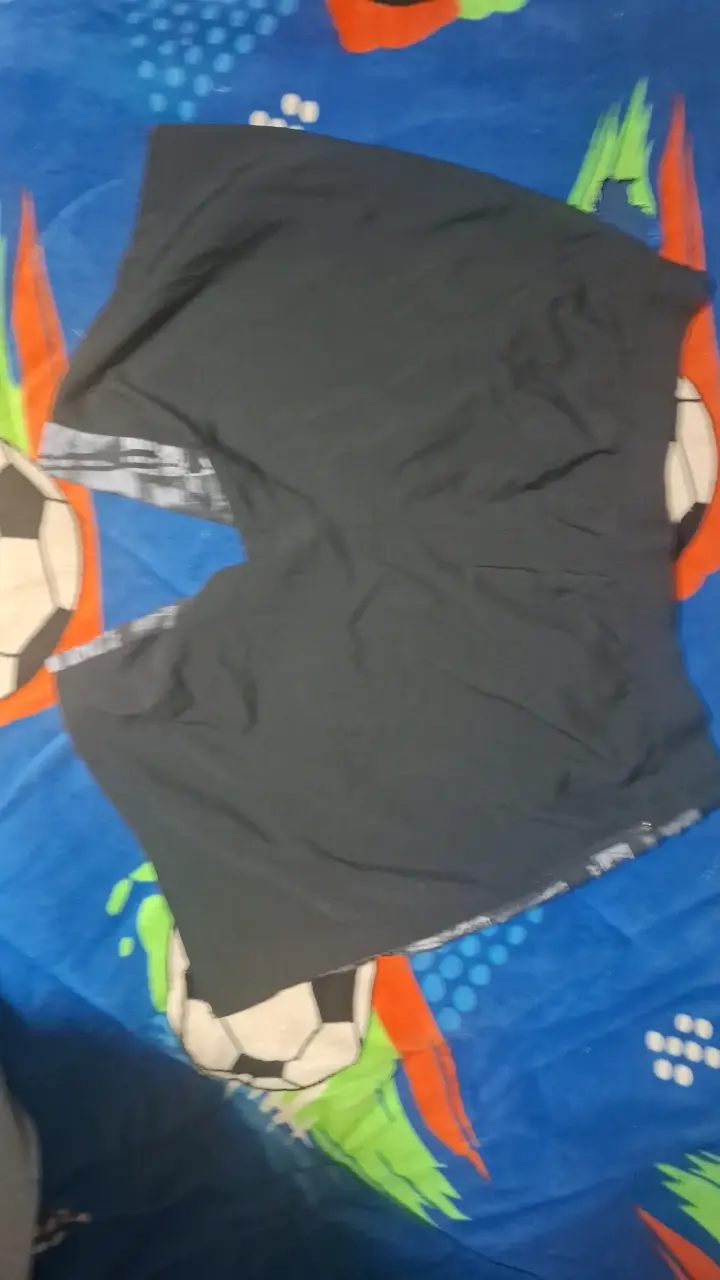 Shorts deportivos grises Marca rebook - 1