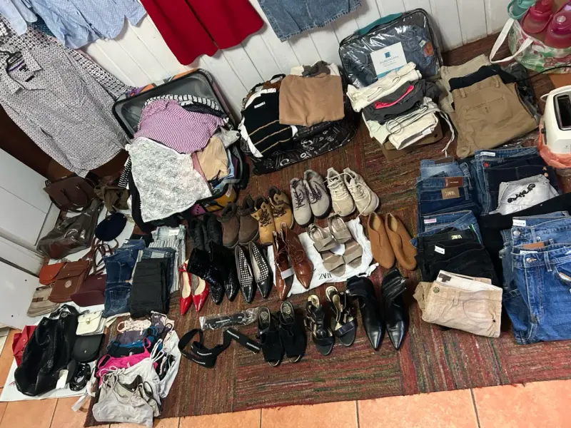 Lote de ropa y calzado variado para mujer - 5