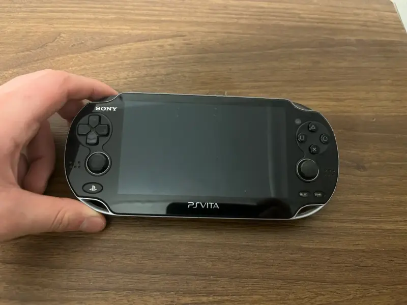 PS Vita Slim - no carga - 1