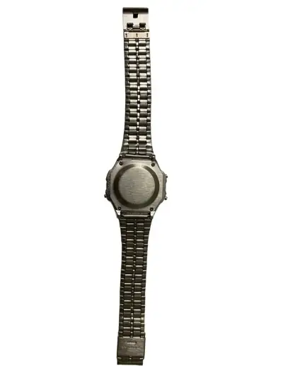 Reloj digital deportivo con cronómetro y alarma - miniatura 5