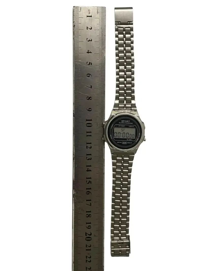 Reloj digital deportivo con cronómetro y alarma - 6