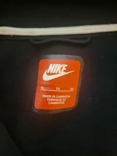 Polerón Nike con capucha negro talla XL - miniatura 4